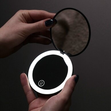 Kompaktinis veidrodėlis su apšvietimu Be Osom, įkraunamas, juodas matinis 1