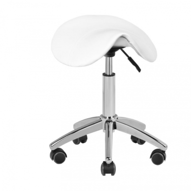 Meistro kėdutė balno formos, baltos spalvos Meistro kėdutė balno formos, baltos spalvos
