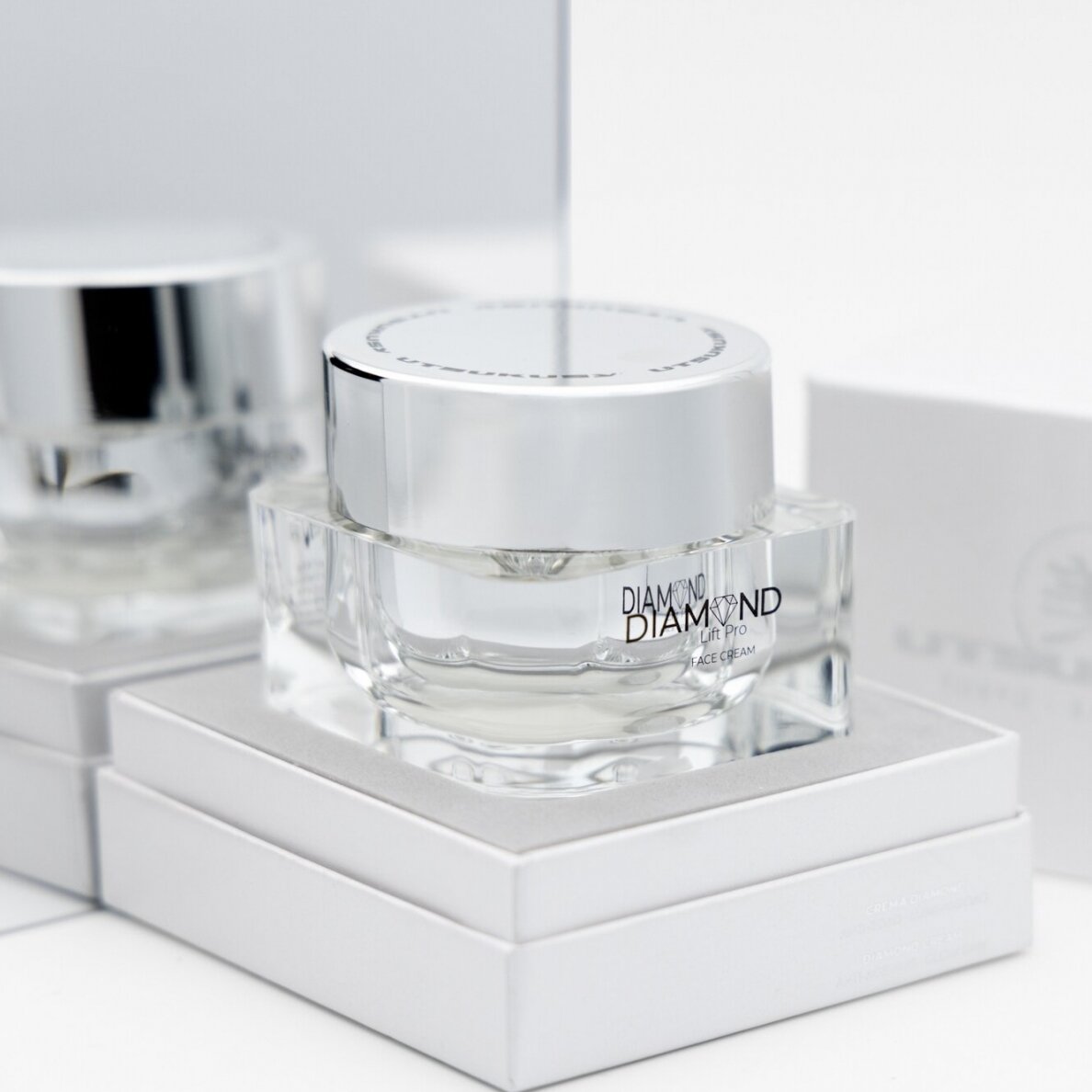Utsukusy DIAMOND anti-age veido kremas, 200ml 3 Utsukusy DIAMOND anti-age veido kremas, 200ml 3