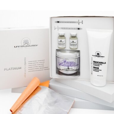 Utsukusy kosmetikos rinkinys Platinum PROFESSIONAL Utsukusy kosmetikos rinkinys Platinum PROFESSIONAL