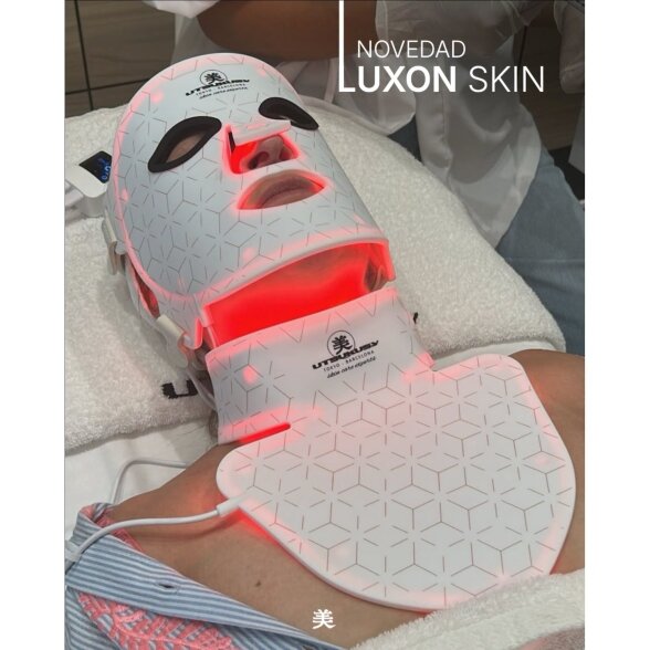 UTSUKUSY LUXON LED face+neck+décolleté mask 2 UTSUKUSY LUXON LED face+neck+décolleté mask 2